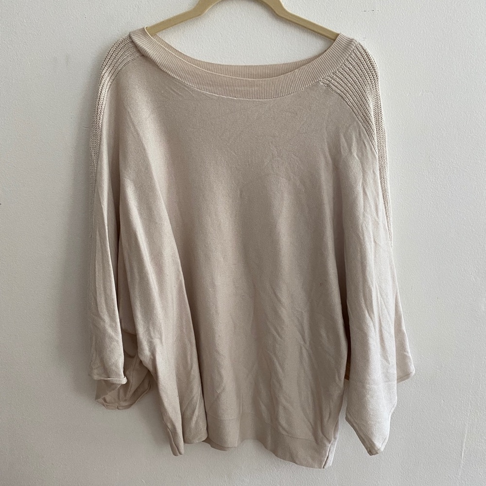 Batwing sleeve dolman sweater sz L